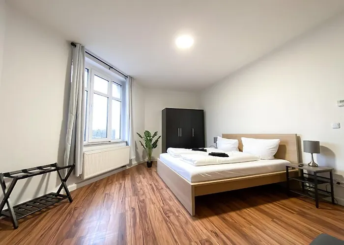 Komfortables Apartment nah an Porsche&Flughafen - Schreibtisch, sehr schnelles Internet&Queensize-Bett