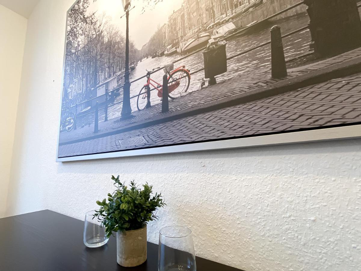 Komfortables Nah An Porsche&flughafen - Schreibtisch, Sehr Schnelles Internet&queensize-bett Apartment Leipzig